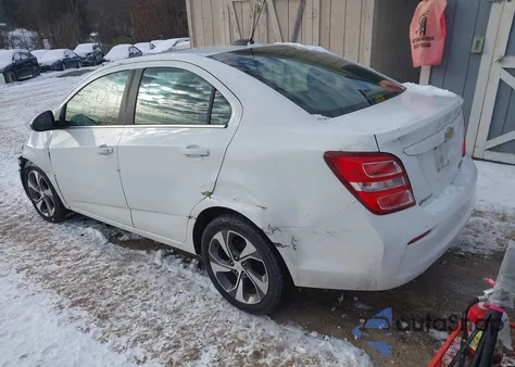 2019 Chevrolet Sonic Premier Auto z USA, uszkodzony, nr VIN 1G1JF5SB2K4125536